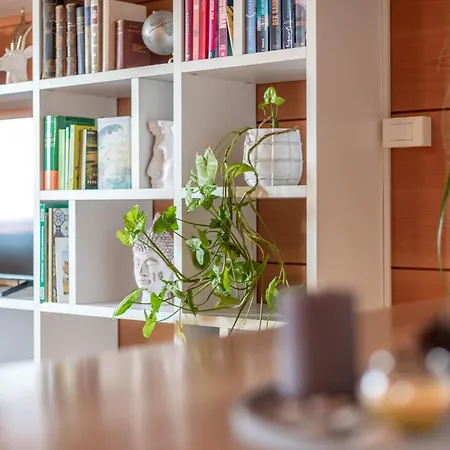 Vardia Apartment Caldaro