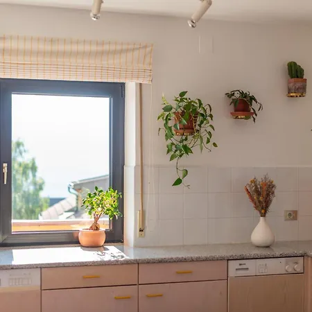 Vardia Apartment